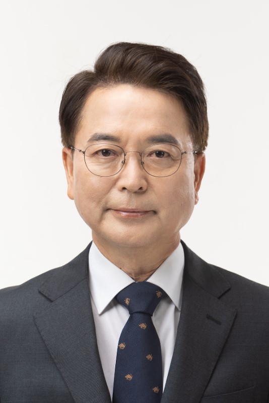 구단주 육동한